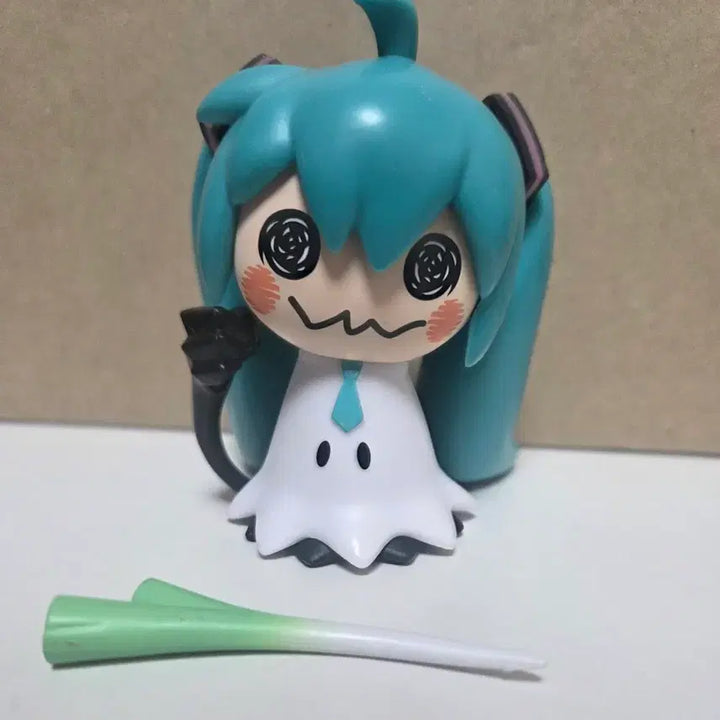[BUNJANG] Hatsune Miku Ttarachu Figure (Sealed) / (미개봉) 하츠네 미쿠 따라츄 피규어