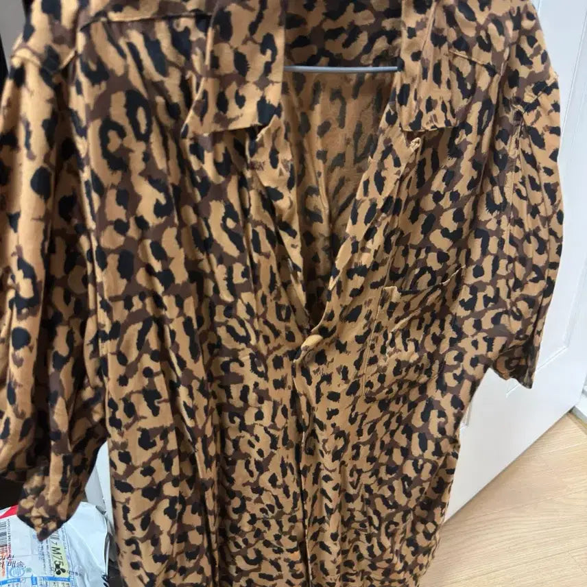 [BUNJANG] Wackomaria Leopard Pattern Open Collar Short Sleeve Shirt (Size M) / 와코마리아 반팔 셔츠m사이즈