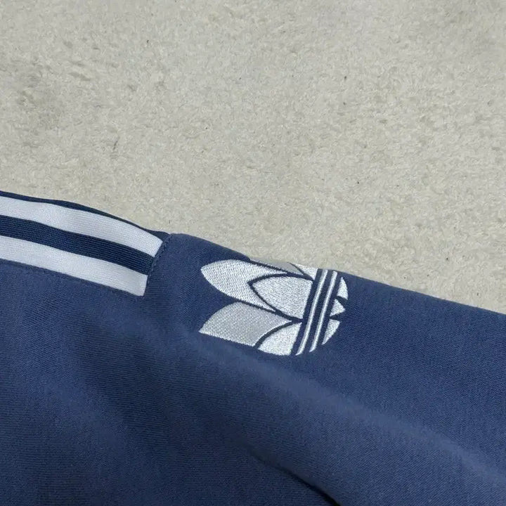 [BUNJANG] Adidas Three Stripes Training Sweatshirt XL / 아디다스 삼선 트레이닝 맨투맨 XL
