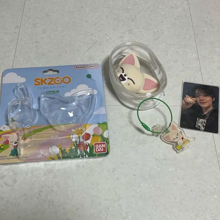 [SOLD OUT] 스키즈 아이엔 포카 스키주 다마고치 매직스쿨 키링