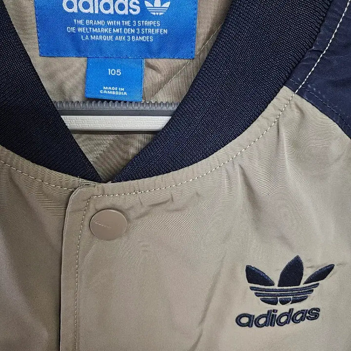 [BUNJANG] Adidas Embroidered Stadium Jacket Navy &amp; Beige (Size 105) / 아디다스 엠브로이더드 스타디움 자켓 105
