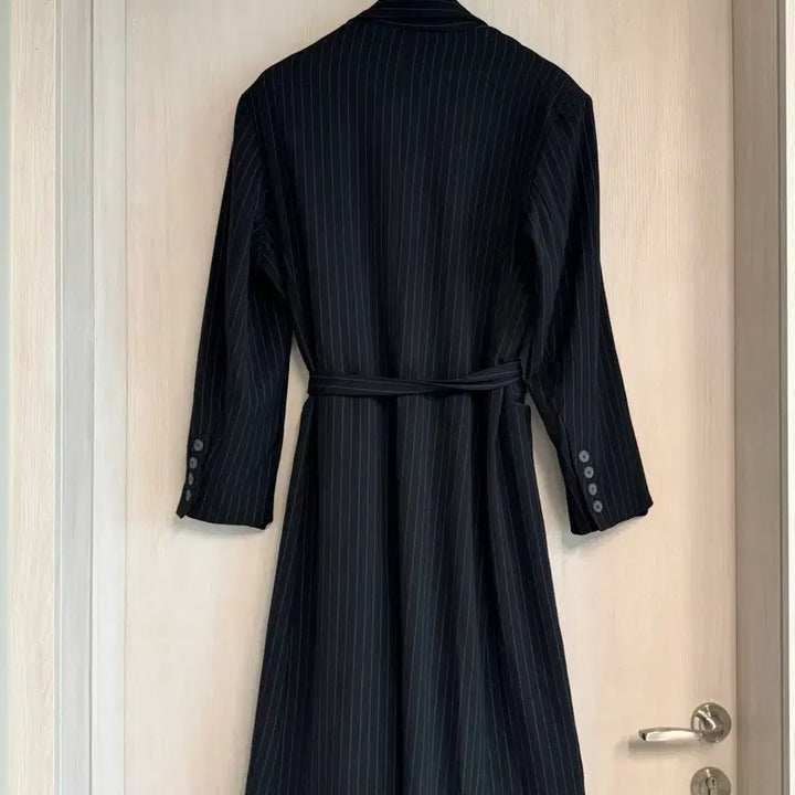 [BUNJANG] Striped Long Jacket Coat / 스트라이프 롱자켓형 코트