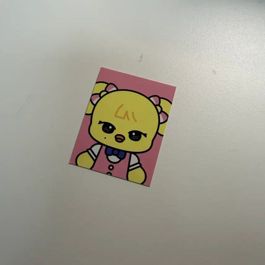 [BUNJANG] IVE Pop-Up Store Photo Issac / 번개장터 최저가 , 매물 없음 ] 아이브 미니브 팝업 스토어 증사나오리