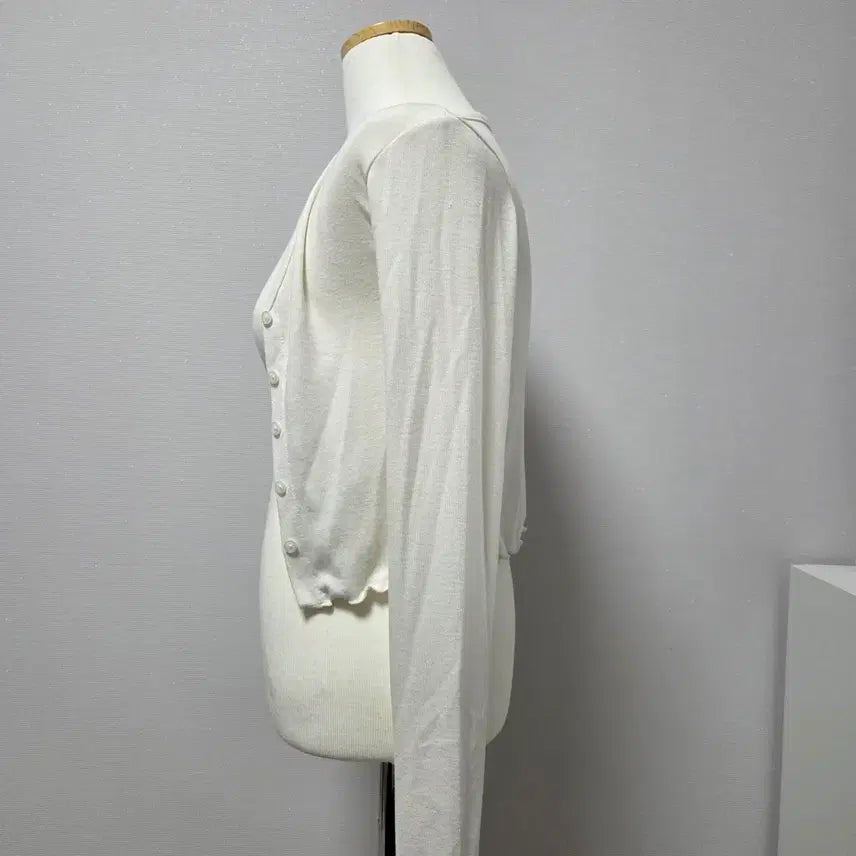 [BUNJANG] White Frill Long Sleeve Cropped Cardigan / 화이트 프릴 긴팔 크롭 가디건