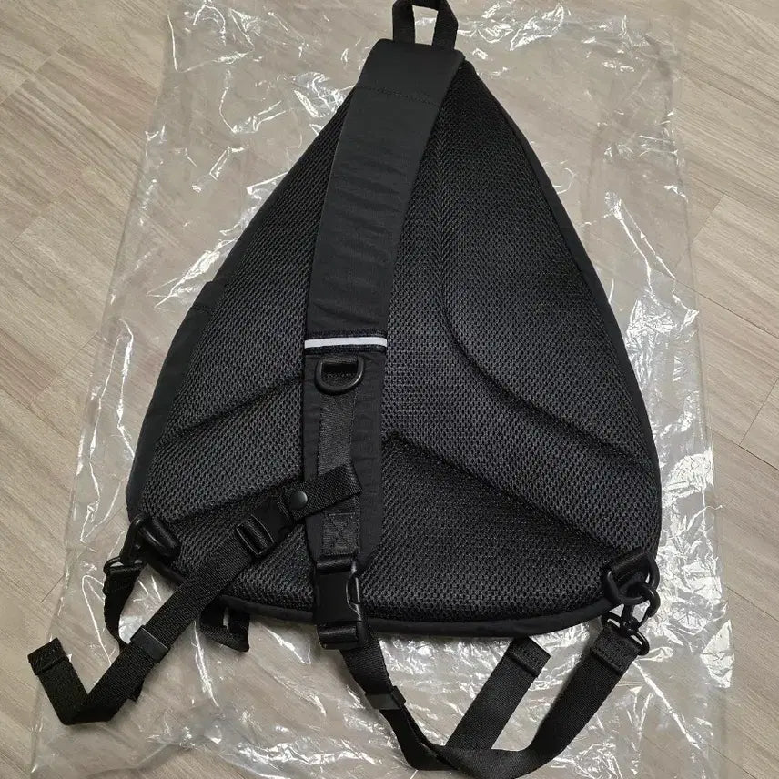 [BUNJANG] SCOUPE The Air Large Sling Bag / 스쿠프 디에어 라지 슬링백 새상품