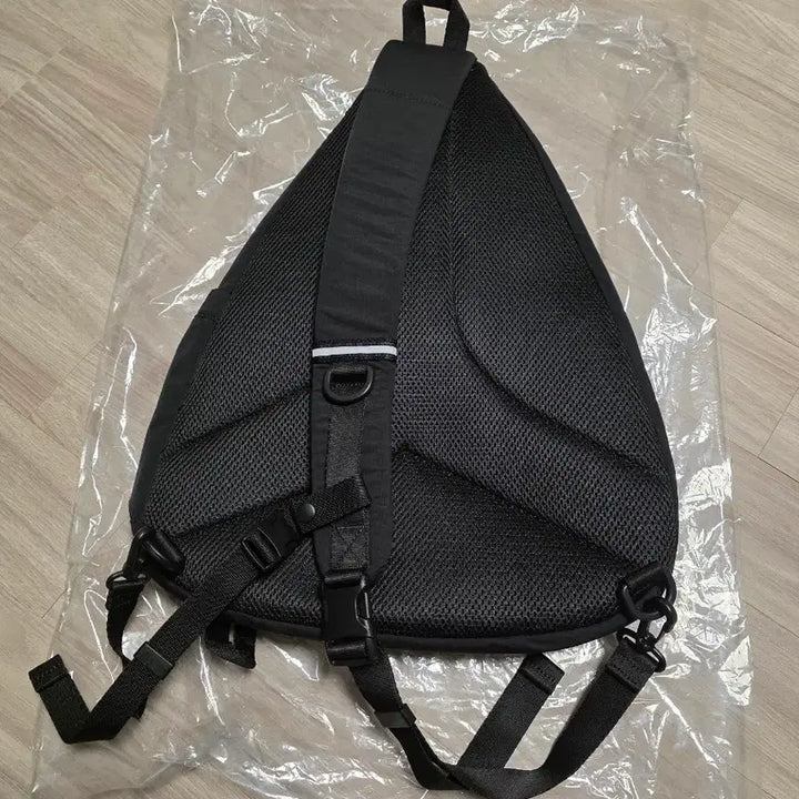 [BUNJANG] SCOUPE The Air Large Sling Bag / 스쿠프 디에어 라지 슬링백 새상품