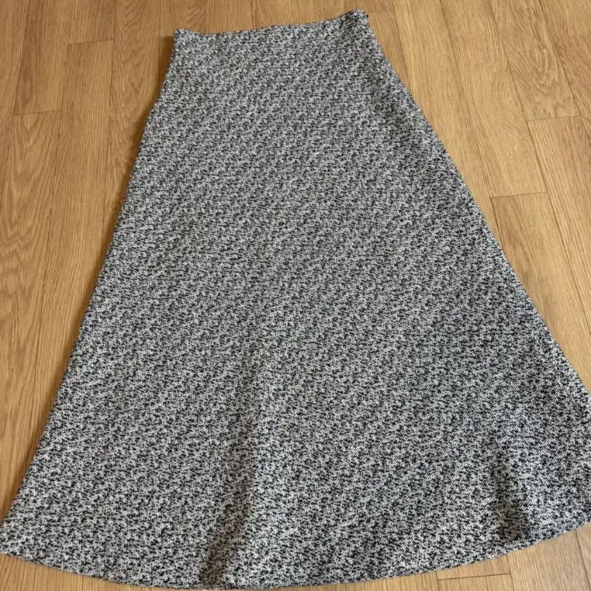 [BUNJANG] Sie Black Bean Tweed Skirt / sie 시에 스커트