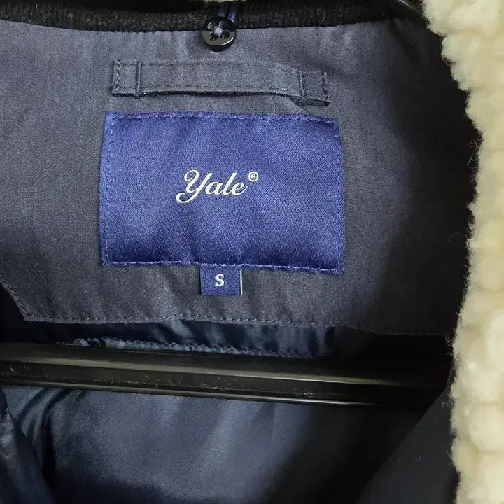 [BUNJANG] Yale Pogueul Collar Padding Jacket / Yale 예일 뽀글이 카라 패딩 자켓 (1677)