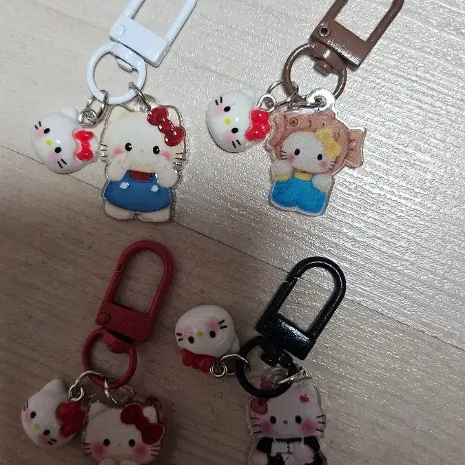 [BUNJANG] Hello Kitty Keychain Collection / 헬로키티 키링 모음 (캐릭터/디자인)