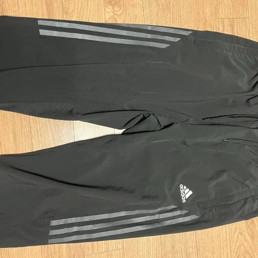 [BUNJANG] Adidas Shorts Size 110 / 아디다스 반바지