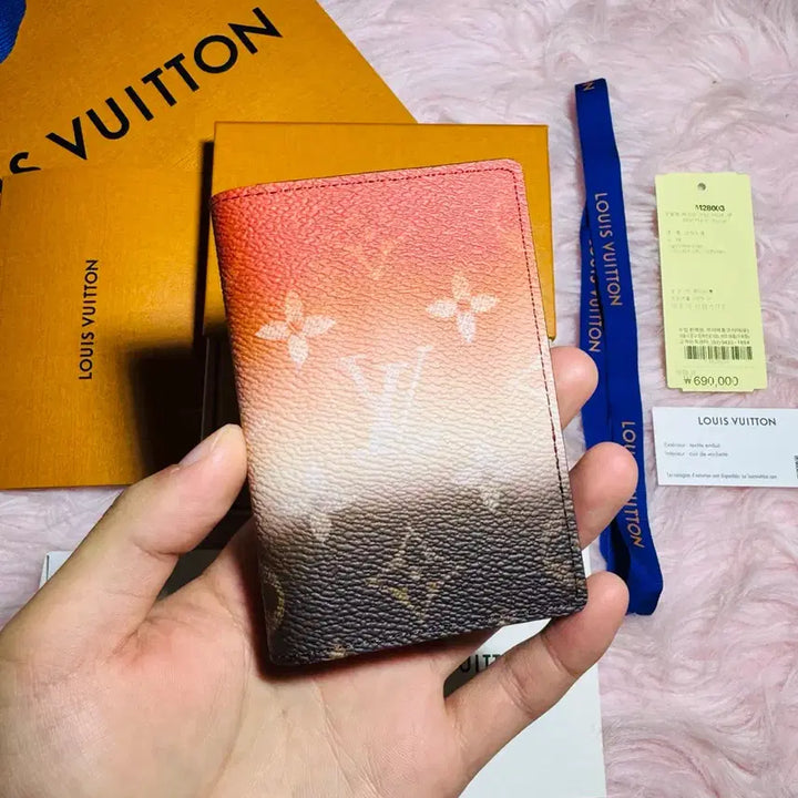 [BUNJANG] Louis Vuitton 2026 Pigment Organizer Orange OS / [OS,미사용] 루이비통 26년 피그먼트 오렌지 오거나이저 풀구성품