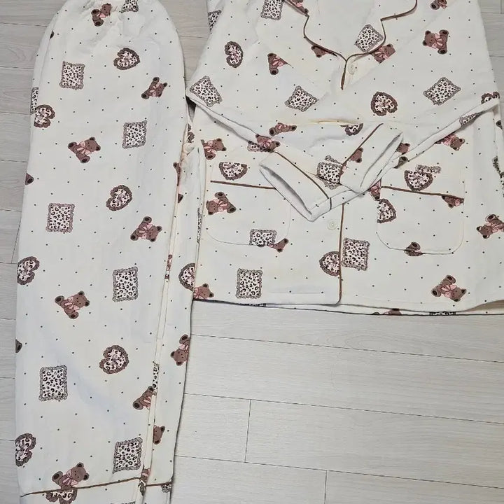 [BUNJANG] Bear and Heart Long Sleeve Quilted Pajama Set / 곰돌이/하트 긴팔 누빔파자마 세트