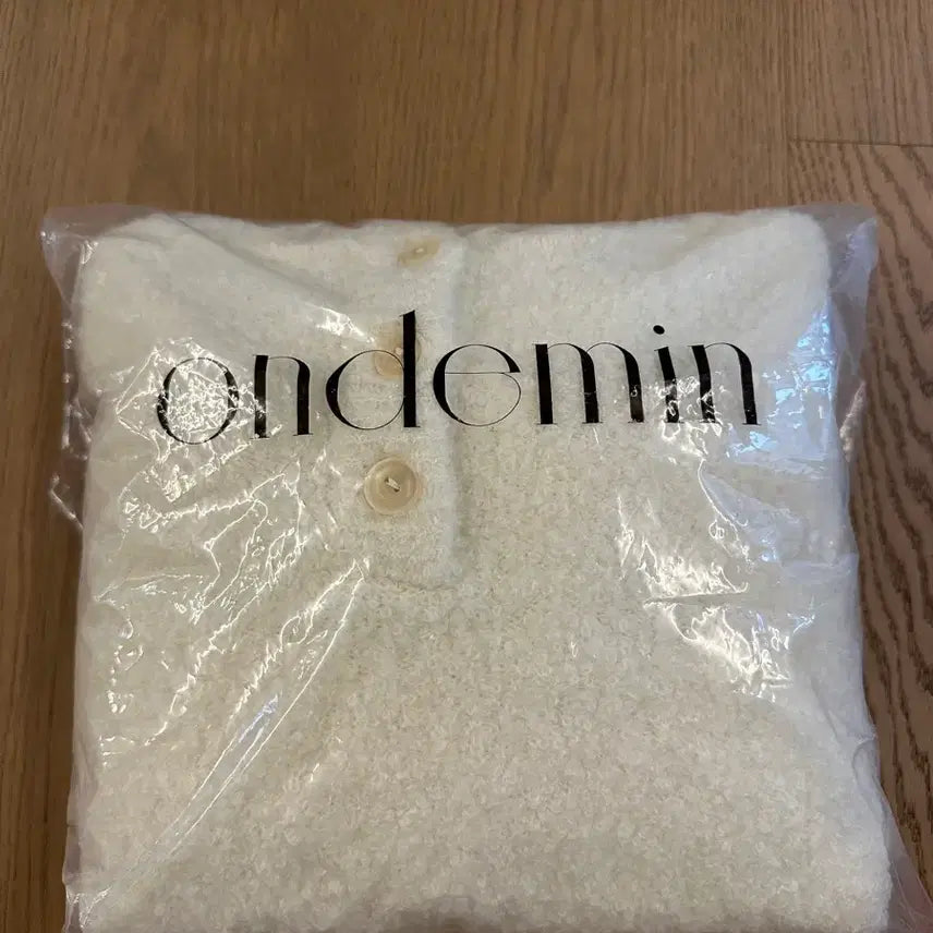 [BUNJANG] Ondemin Leeds Hooded Knit / 온드민 leeds 후드 니트