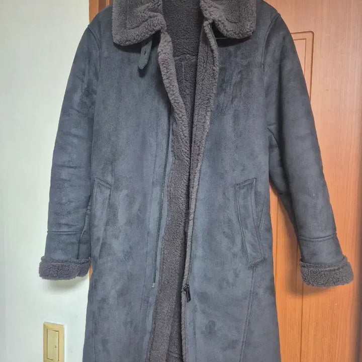 [BUNJANG] Ziozia Suede Long Mouton Coat / 지오송지오 스웨이드롱 무스탕 95