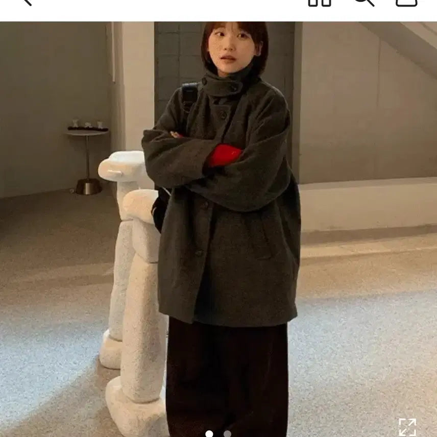 [BUNJANG] 에이블리 바온 하이넥 버튼 하프 코트 반코트 차콜 / 에이블리 바온 하이넥 버튼 하프 코트 반코트 차콜
