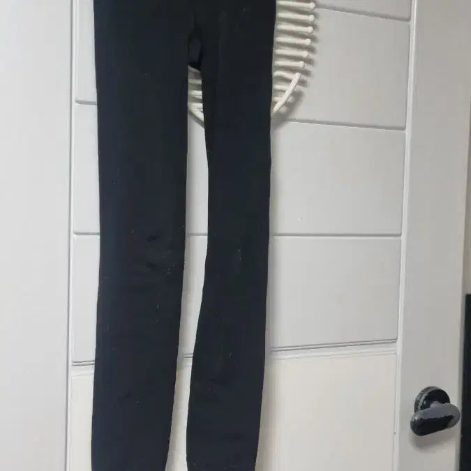 [BUNJANG] Black Leggings (Free Size) / 검정색 레깅스F
