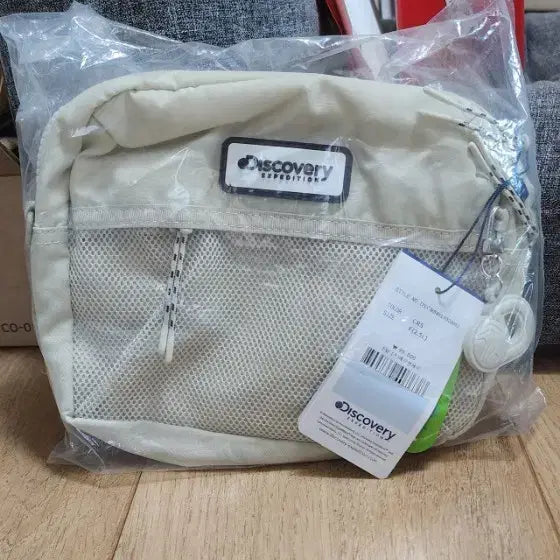 [BUNJANG] Discovery Expedition Cross Bag / [새것]디스커버리크로스백/보조가방