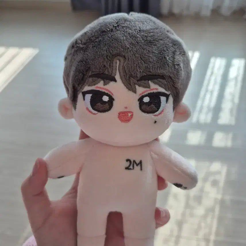 [BUNJANG] SEVENTEEN Mingyu Doll / 세븐틴 민규 인형 판매