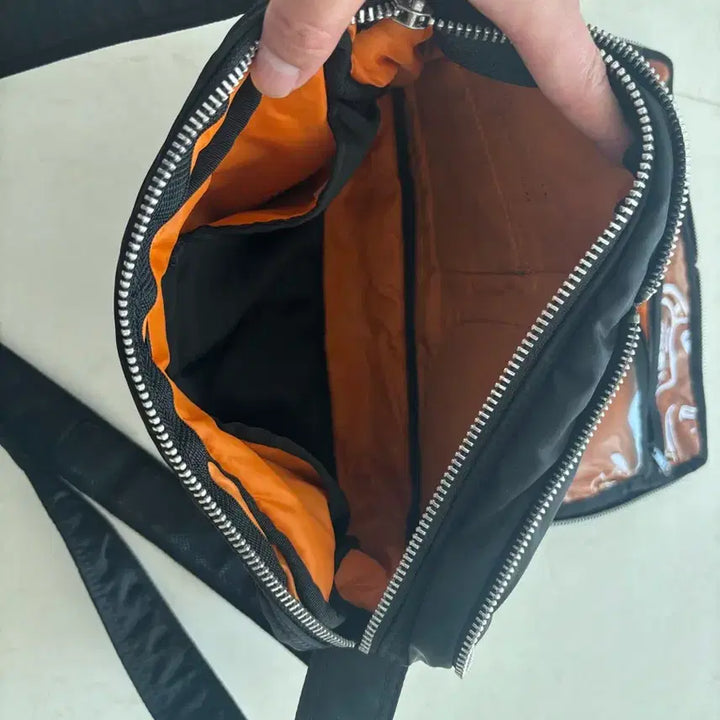 [BUNJANG] Porter Tanker Shoulder Bag Large Black / 포터 탱커 숄더백 라지 블랙