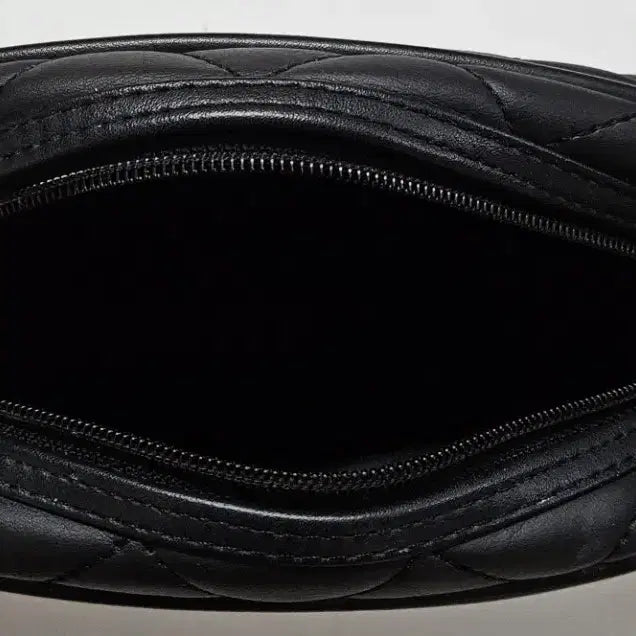 [BUNJANG] Clebrend Quilting Pouch / 클리브렌드 퀼팅 파우치