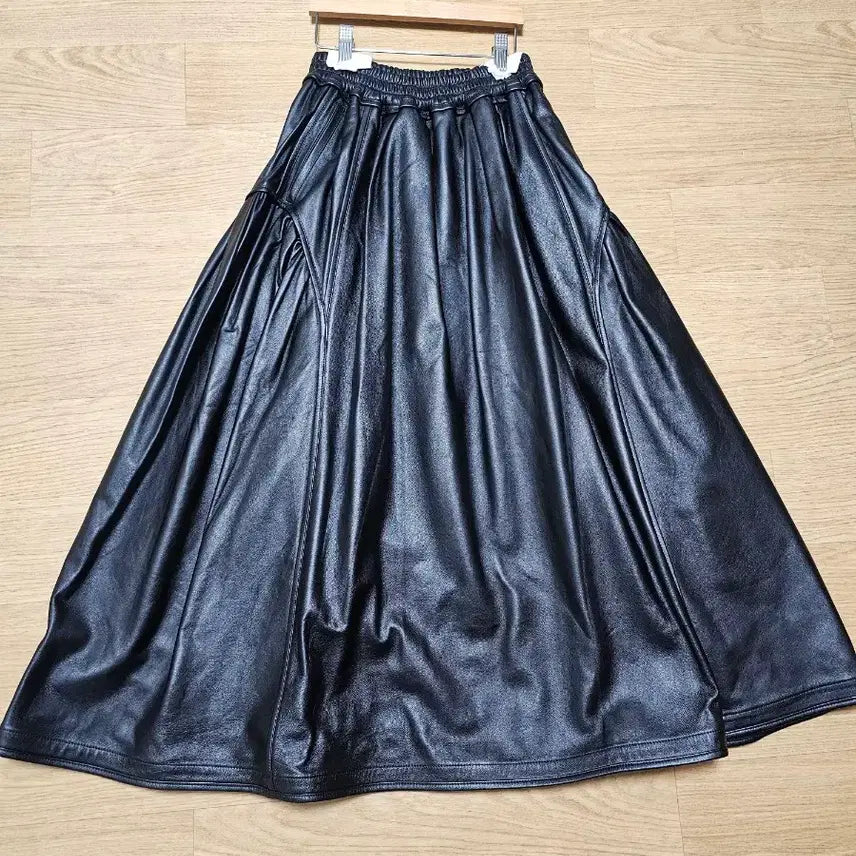 [BUNJANG] bmuet(te) Leather Volume Maxi Skirt / 새상품 비뮈에트 bmuet(te) 레더 볼륨 맥시 스커트