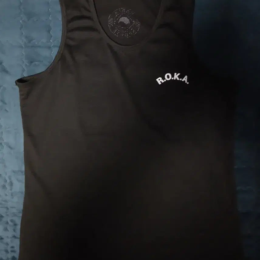 [BUNJANG] ROKA Black Sleeveless Top 2XL / ROKA 검정색 민소매 나시 2XL