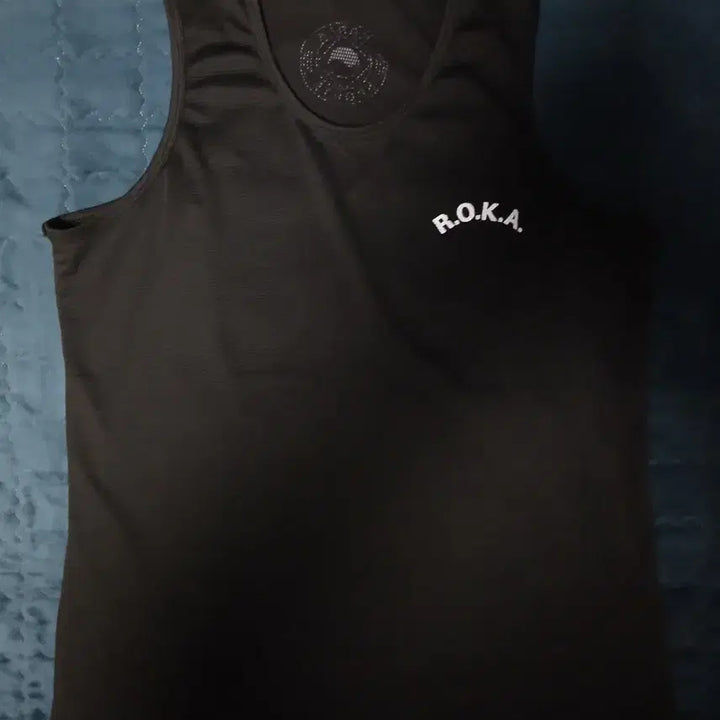 [BUNJANG] ROKA Black Sleeveless Top 2XL / ROKA 검정색 민소매 나시 2XL