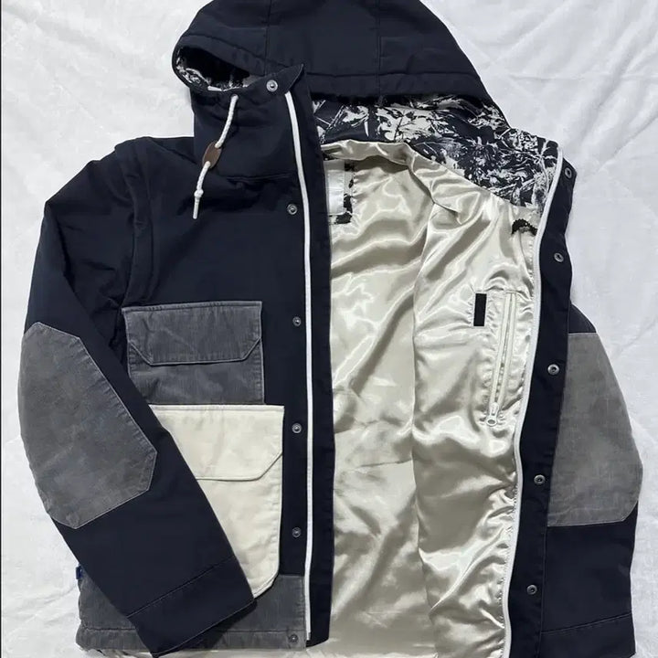 [BUNJANG] Adidas Colorblock Patchwork Jacket / 아디다스 후드 배색 패치 워크 자켓