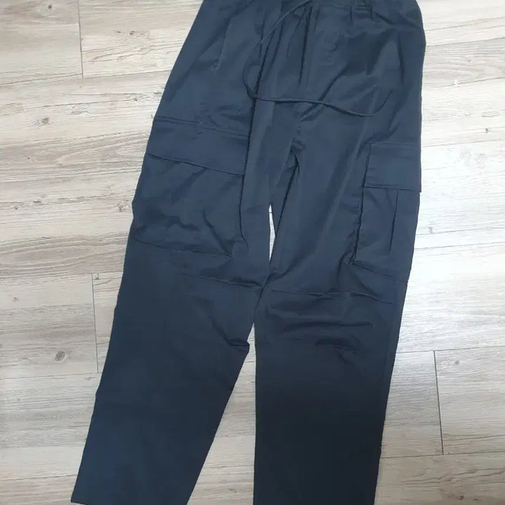 [BUNJANG] Black Cargo Training Pants / 블랙 카고 트레이닝 바지