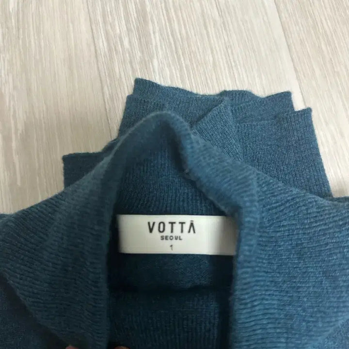 [BUNJANG] Bota Mock Neck Knit Teal / 보타 모크넥 니트 청록색