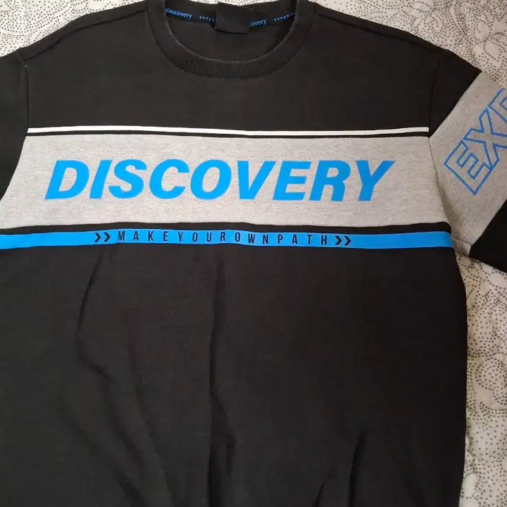 [BUNJANG] Discovery Expedition Black Sweatshirt T-Shirt / 디스커버리 맨투맨 티셔츠(90~95/공용)