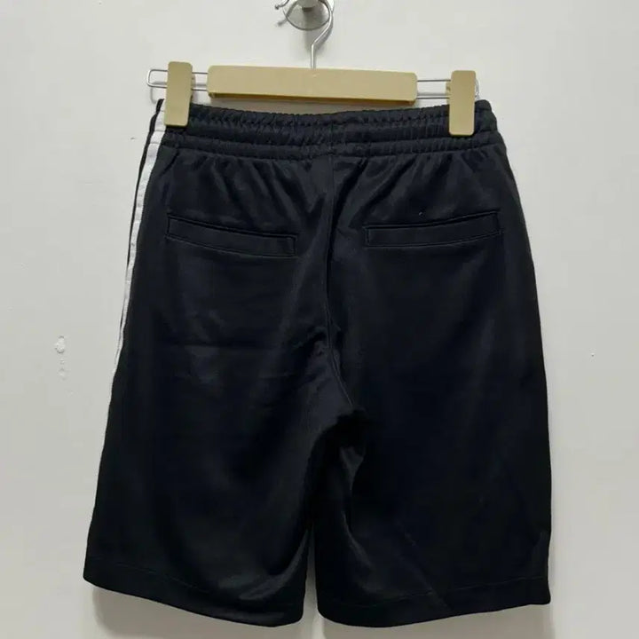 [BUNJANG] Adidas Three-Stripe Shorts Black S / 아디다스 삼선 반바지 블랙 S