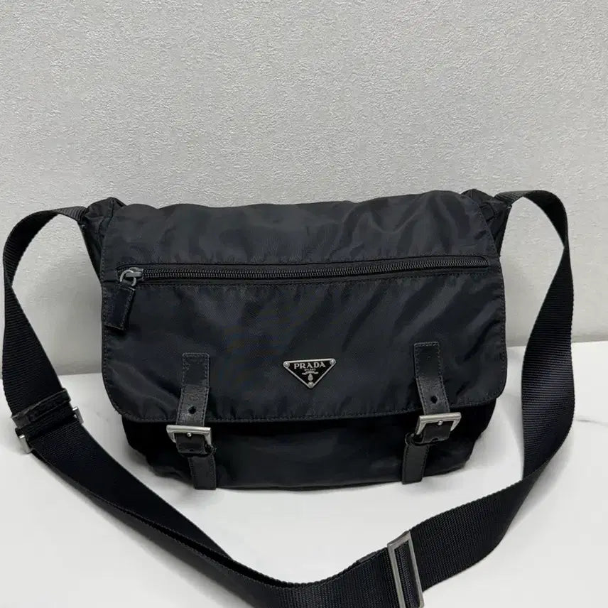 [BUNJANG] Prada Nylon Messenger Bag / 프라다 나일론 메신저백