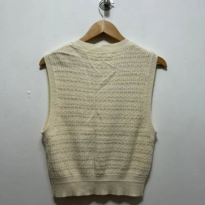 [BUNJANG] SHEMISS Ivory Knit Vest S / SHEMISS 아이보리 니트 조끼 S
