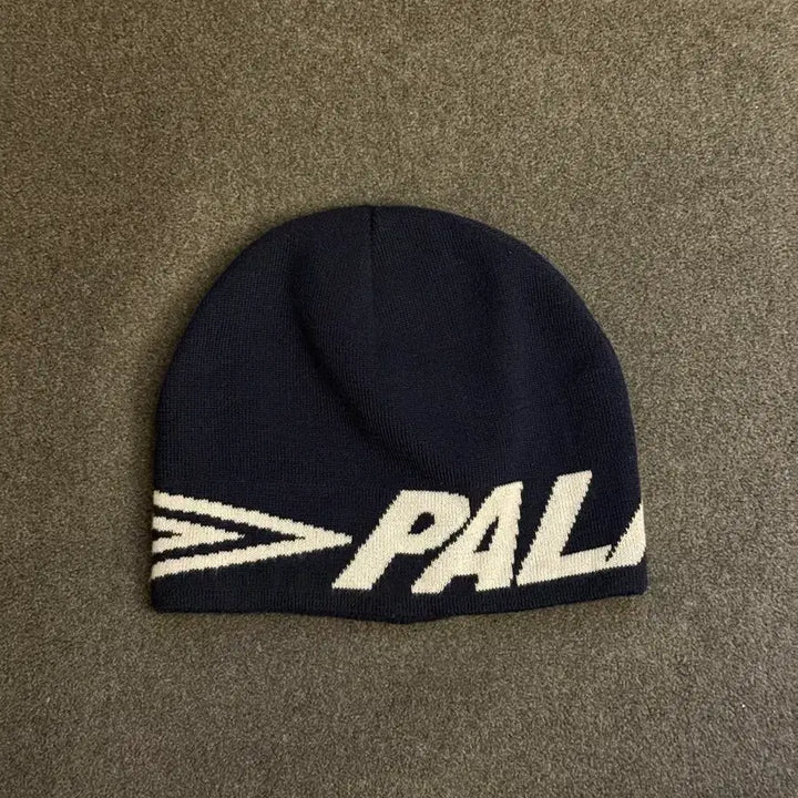 [BUNJANG] Palace x Umbro Beanie Blue 24SS / 팔라스 x 엄브로 비니 블루 - 24SS
