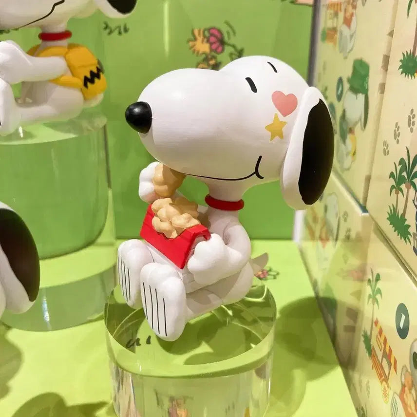 [BUNJANG] Universal Studios Snoopy Seating Mascot Figure / 유니버셜 스튜디오 스누피 시팅 마스코트 피규어
