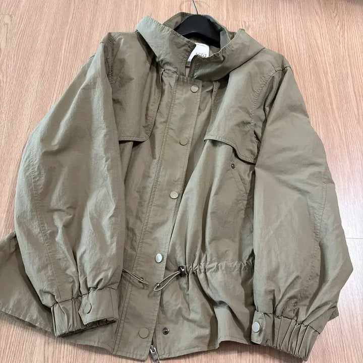 [BUNJANG] Egoist Spangle Lettering Short Field Jacket / 에고이스트 20년 바스락 스팽글 레터링 숏 야상 점퍼 스트링 벌룬 자켓