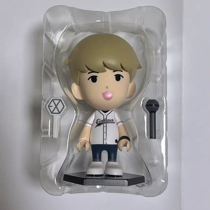 [SOLD OUT] 백현 엑소플래닛 피규어