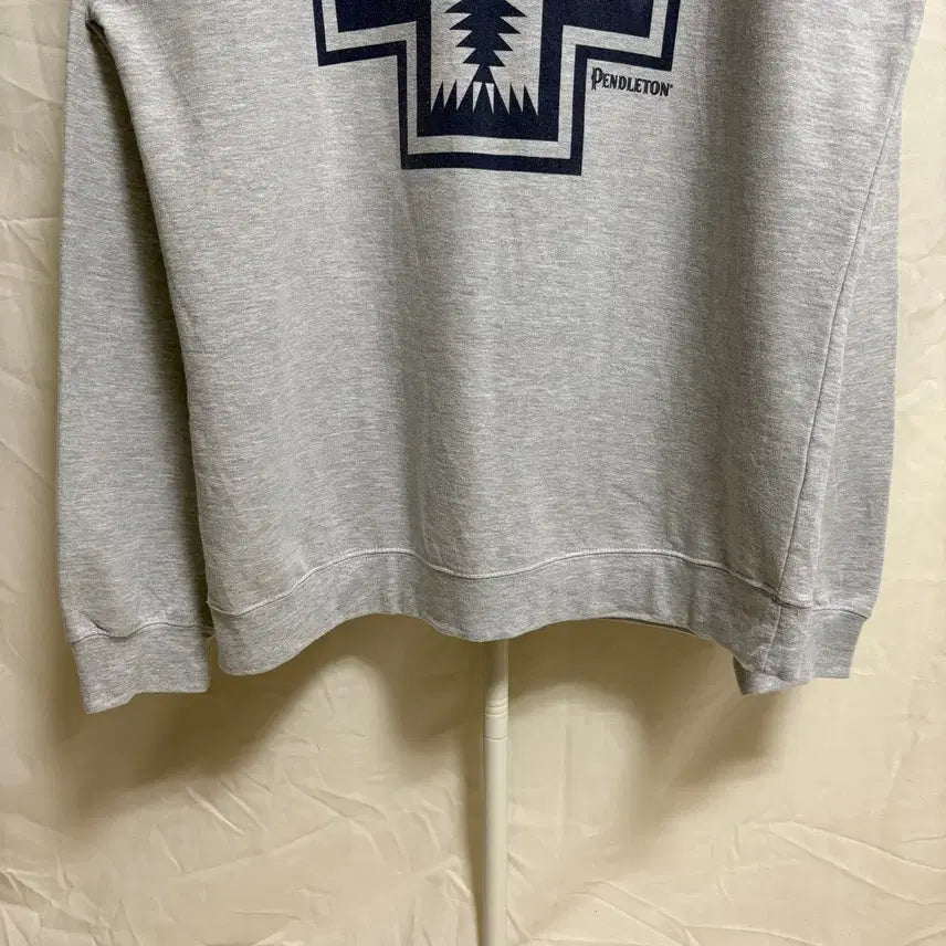[BUNJANG] Pendleton Native American Navajo Print Sweatshirt / 펜들턴 네이티브 아메리칸 나바호 프린트 맨투맨 스웻셔츠 / 그레이, XL