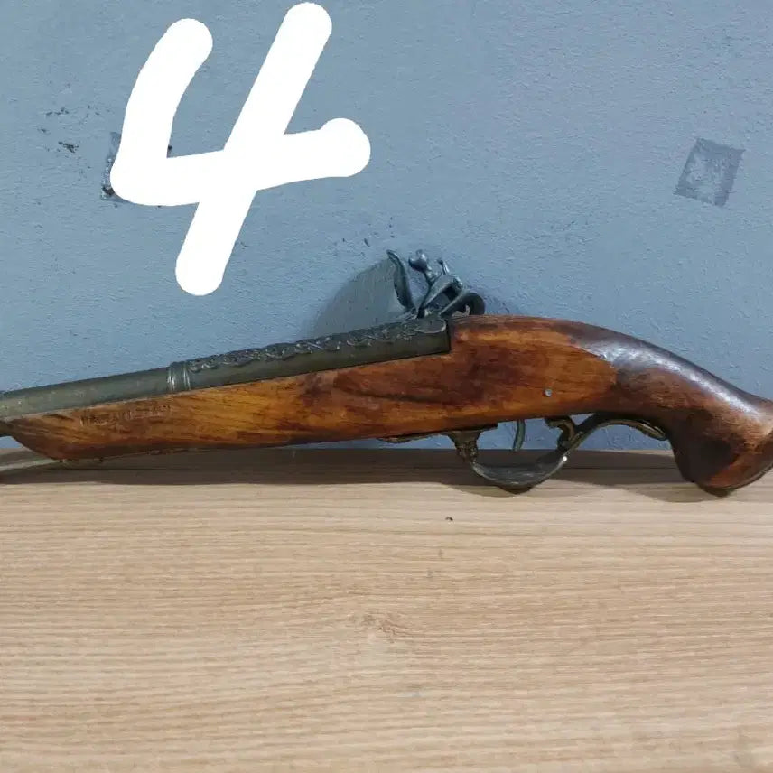 [BUNJANG] Spanish Powder Flask and Gun Decorative Set / 스페인 화약통 총 장식품