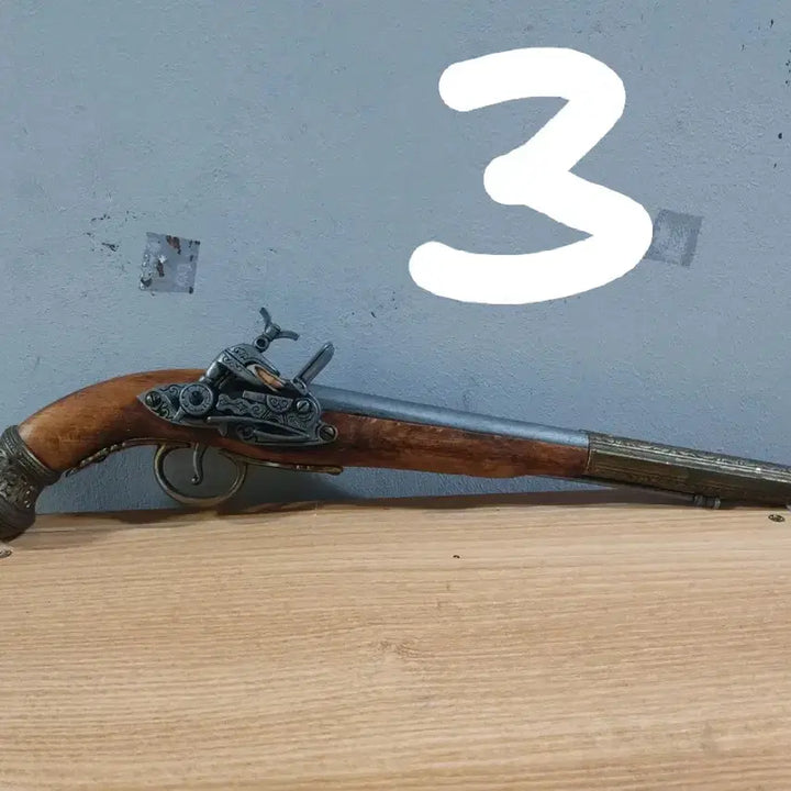 [BUNJANG] Spanish Powder Flask and Gun Decorative Set / 스페인 화약통 총 장식품