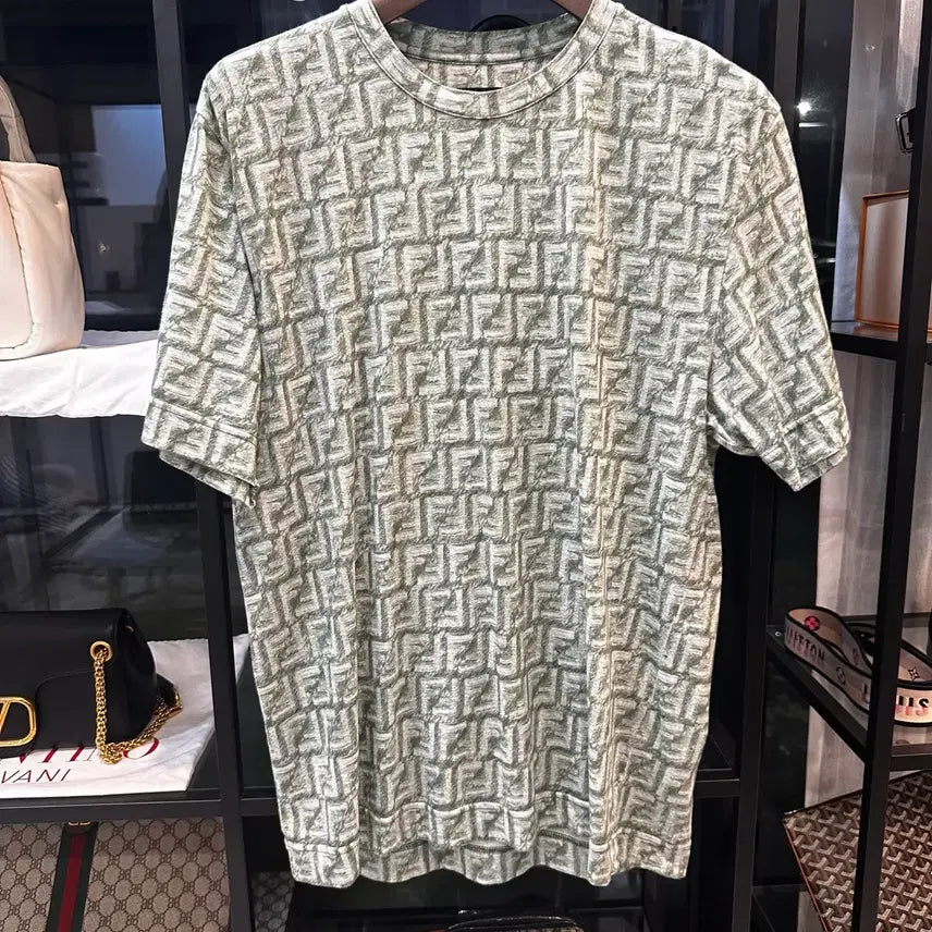 [BUNJANG] Fendi Jacquard Short Sleeve T-Shirt / 신형 펜디 자카드 반팔티