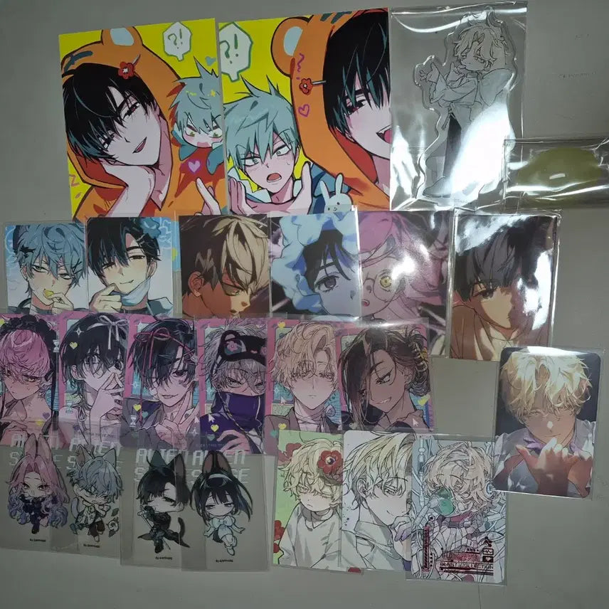[BUNJANG] A Stage Luka Figure &amp; Photocard Bundle Set / 탈덕처분))일괄)에일리언스테이지 에이스테 루카위주 피규어인형포카