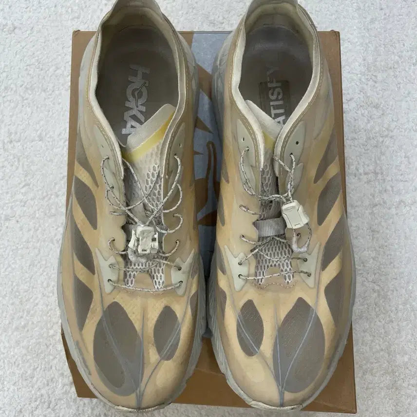 [BUNJANG] Satisfy Marpate 4 Ivory Running Trail Shoes / 새티스파이 호카 마파테4 아이보리 [295]