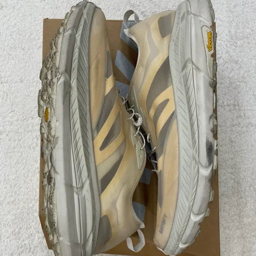 [BUNJANG] Satisfy Marpate 4 Ivory Running Trail Shoes / 새티스파이 호카 마파테4 아이보리 [295]
