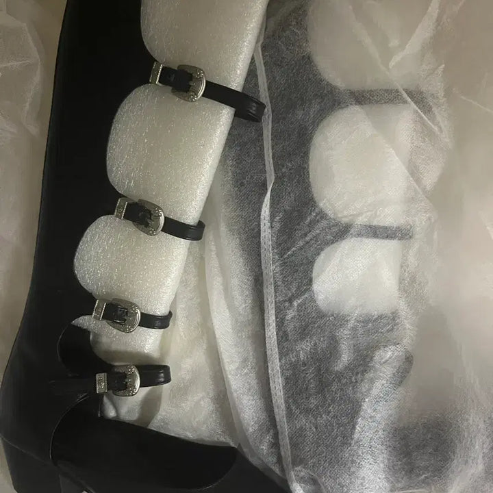 [BUNJANG] Sophie Est Buckle Boots (230) / 소피에 버클 부츠 230 sophieest