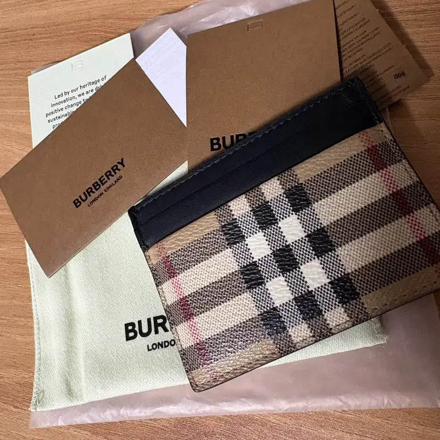 [BUNJANG] Burberry Card Holder / 버버리 카드지갑