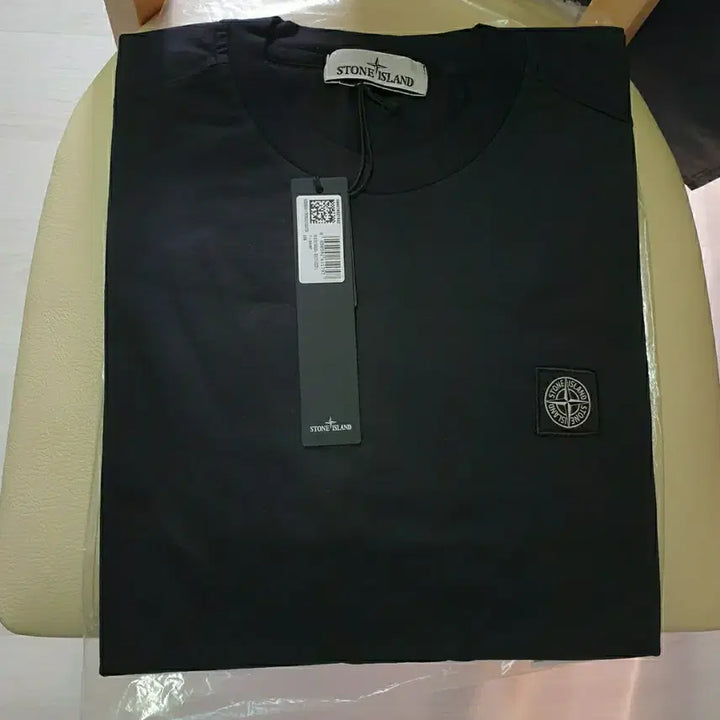 [BUNJANG] Stone Island Logo T-Shirt Black / [스톤아일랜드] 로고 반팔 블랙 새상품 팝니다