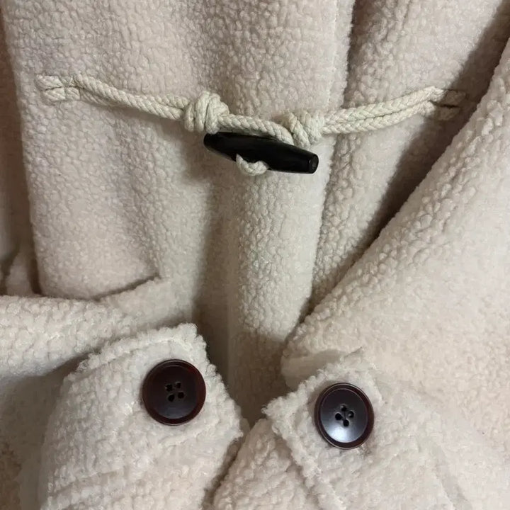 [BUNJANG] Oversized Ivory Duffle Coat / 오버핏 아이보리 떡볶이 코트