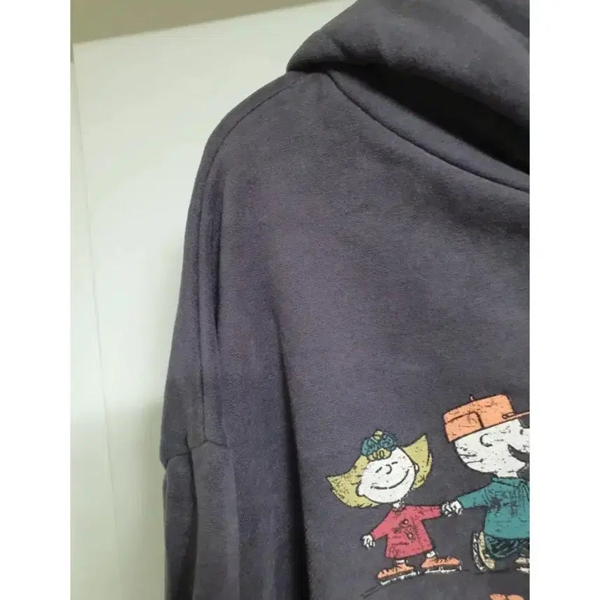 [BUNJANG] Snoopy Printing Hooded Sweatshirt Charcoal / SNOOPY 스누피 프린팅 후드티 차콜